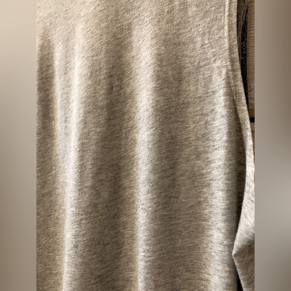 Anthropologie (Tiny) Sleeveless Top - Picture 4 of 4